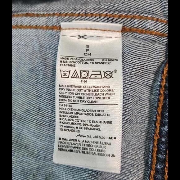 Old Navy Women's Denim Jacket - Size S - Classic Blue Jean Style - Picture 5 of 7